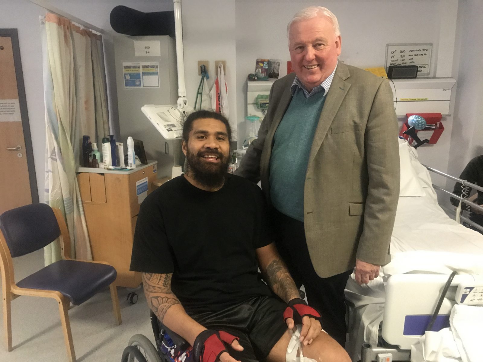 Rhinos donate £20,000 to help support Mose Masoe